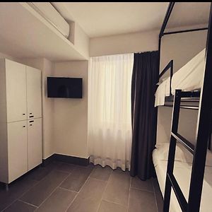 Habitación Estándar con 2 Camas Individuales